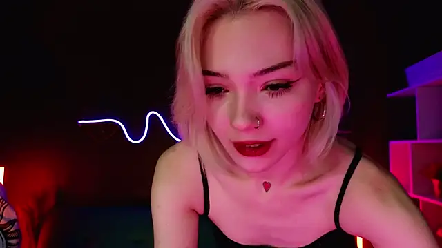 SandraBoyl online show from February 2, 4:05 am