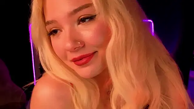 SandraBoyl online show from November 19, 9:09 am