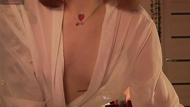 SandraBoyl online show from April 6, 1:34 am