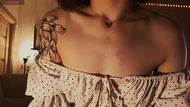 SandraBoyl online show from February 5, 2:29 am