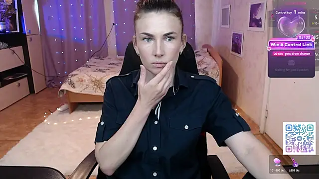 Daniela Cooperr online show from June 2, 11:21 am