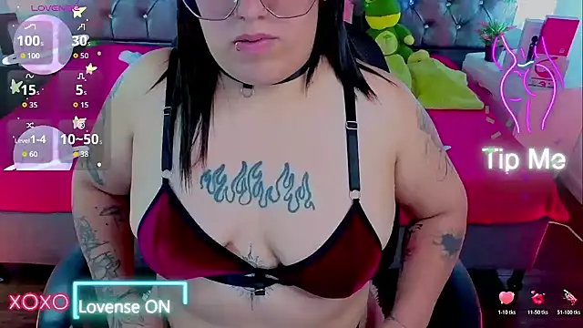 NatalieHarris online show from March 10, 8:46 pm