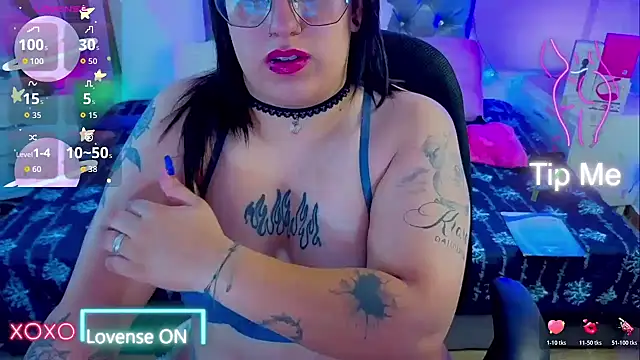 Snapshot of NatalieHarris chatting on June 2, 6:19 pm NatalieHarris online show from June 2, 6:19 pm