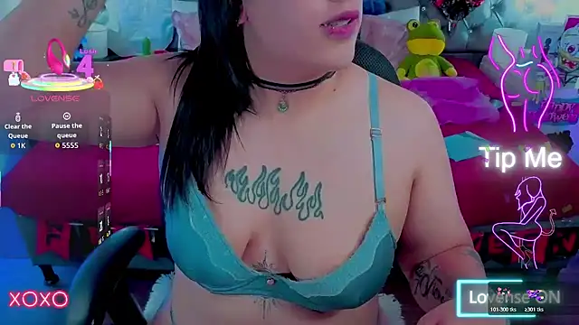 NatalieHarris online show from October 22, 7:02 pm