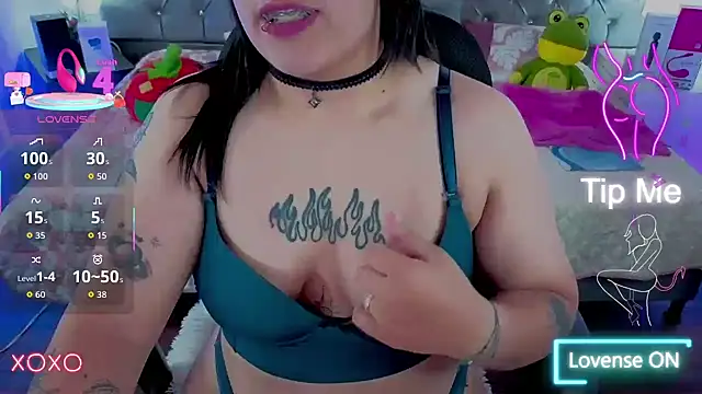 NatalieHarris online show from October 4, 6:20 pm