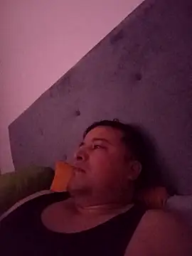 Snapshot of LusoCol chatting on October 29, 5:56 pm LusoCol online show from October 29, 5:56 pm