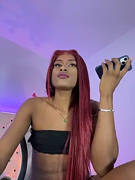 Elektra Queen online show from February 2, 1:10 pm