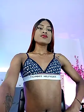 Elektra Queen online show from March 15, 1:40 pm