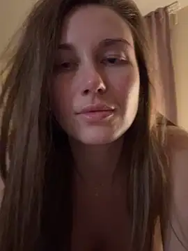 JasminJames online show from April 4, 8:26 pm