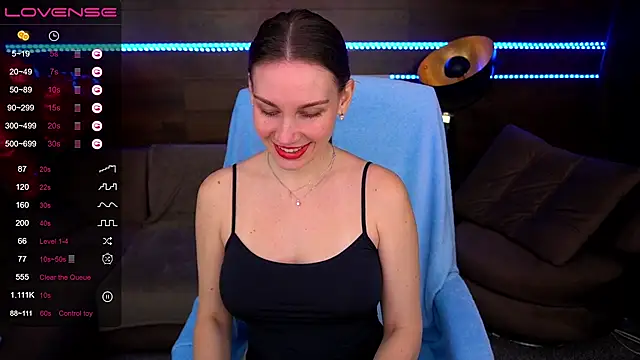 Snapshot of JasminJames chatting on March 19, 1:29 pm JasminJames online show from March 19, 1:29 pm
