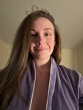 Snapshot of JasminJames chatting on January 22, 10:37 pm JasminJames online show from January 22, 10:37 pm