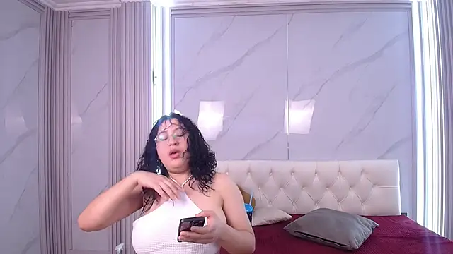 Snapshot of Little_Cuttie_ chatting on September 17, 4:47 am Little Cuttie online show from September 17, 4:47 am