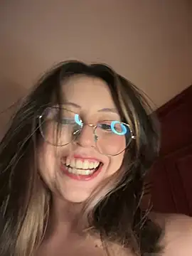 Snapshot of marie2_ chatting on January 23, 12:04 am marie2 online show from January 23, 12:04 am