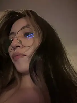 Snapshot of marie2_ chatting on January 29, 12:33 am marie2 online show from January 29, 12:33 am