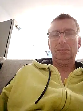 Snapshot of Anastasio33 chatting on September 19, 4:44 pm Anastasio33 online show from September 19, 4:44 pm