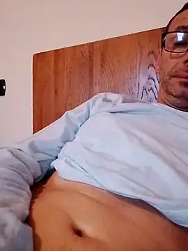 Snapshot of Anastasio33 chatting on October 14, 5:41 am Anastasio33 online show from October 14, 5:41 am