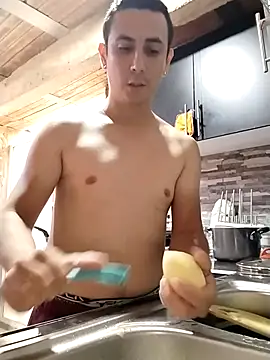 Snapshot of Rejy1992 chatting on September 22, 2:23 pm Rejy1992 online show from September 22, 2:23 pm