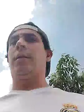 Snapshot of Rejy1992 chatting on January 27, 4:01 pm Rejy1992 online show from January 27, 4:01 pm