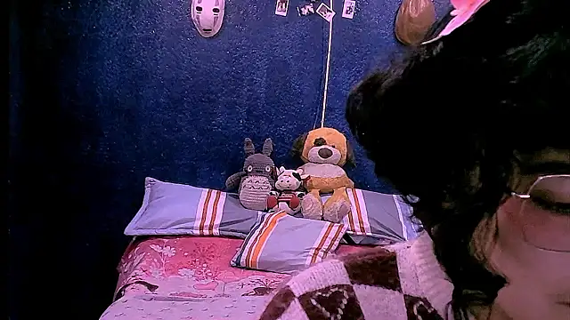 NinaYellow online show from March 17, 1:03 pm