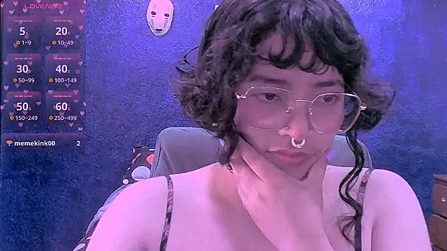Snapshot of NinaYellow chatting on June 9, 3:13 pm NinaYellow online show from June 9, 3:13 pm