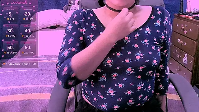 NinaYellow online show from July 13, 12:59 pm