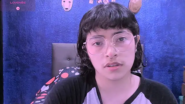 Snapshot of NinaYellow chatting on November 19, 12:49 pm NinaYellow online show from November 19, 12:49 pm