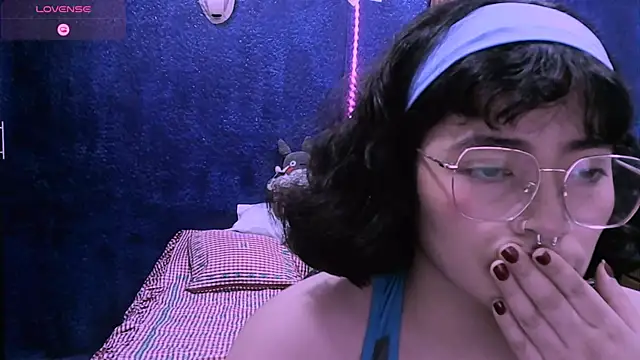 NinaYellow online show from January 6, 10:03 pm