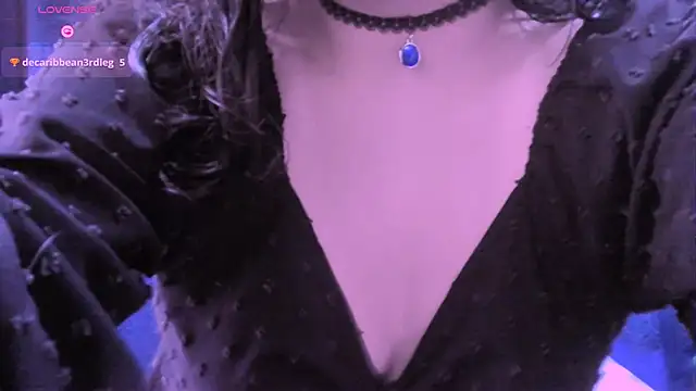 Snapshot of NinaYellow chatting on October 4, 4:19 pm NinaYellow online show from October 4, 4:19 pm