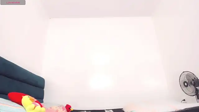 Amanda Cax online show from April 17, 8:22 pm