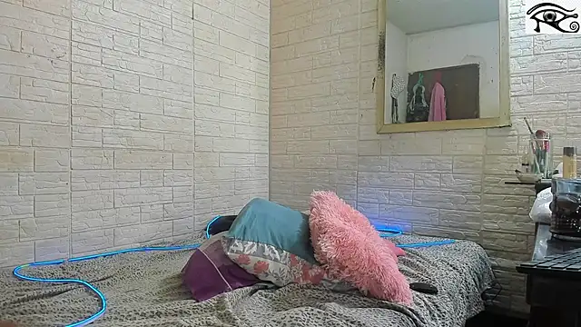 Thalia sweetlust online show from December 19, 8:00 pm