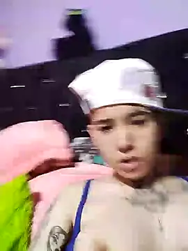 bad couple sex online show from December 3, 1:14 am