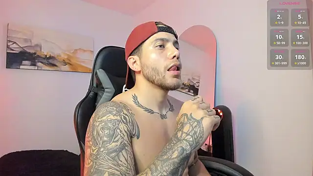 LucianSinclair online show from December 4, 11:52 pm