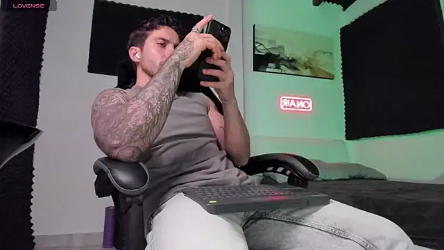 LucianSinclair online show from November 20, 3:40 am