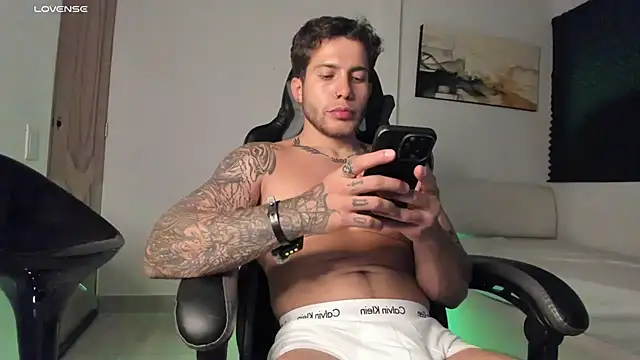 LucianSinclair online show from September 14, 2:12 am