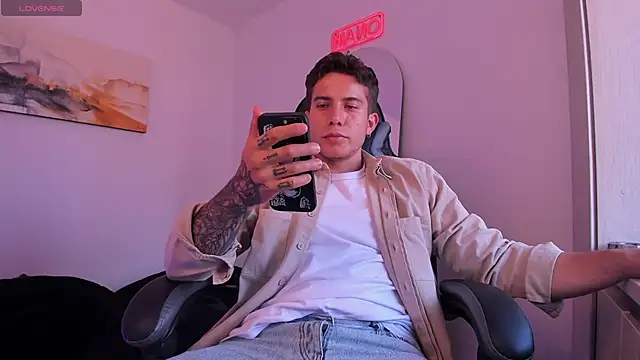 LucianSinclair online show from January 12, 10:22 pm