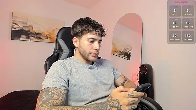 LucianSinclair online show from December 3, 12:08 am