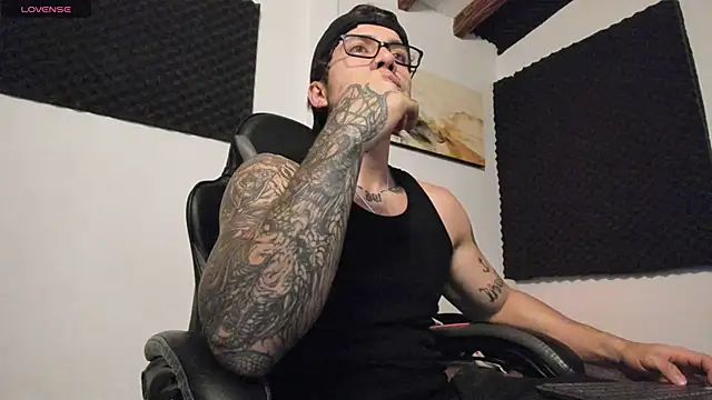 LucianSinclair online show from March 4, 2:52 am