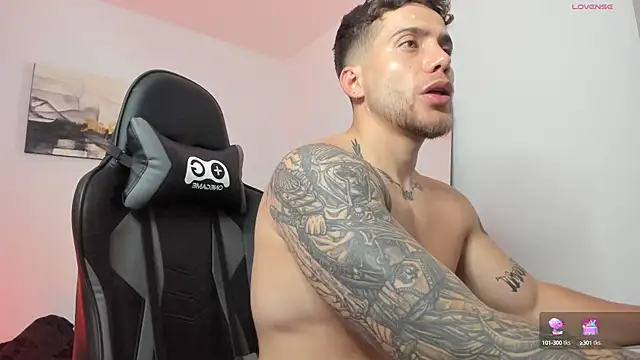 LucianSinclair online show from December 14, 2:44 am