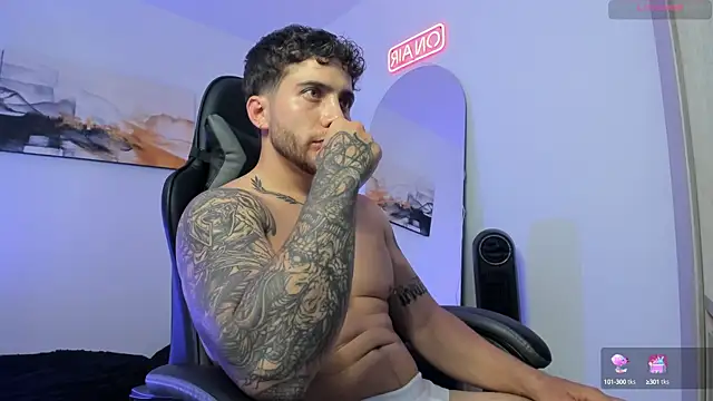 LucianSinclair online show from December 7, 10:56 pm