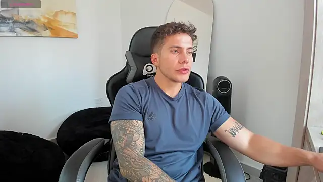 LucianSinclair online show from January 25, 9:35 pm