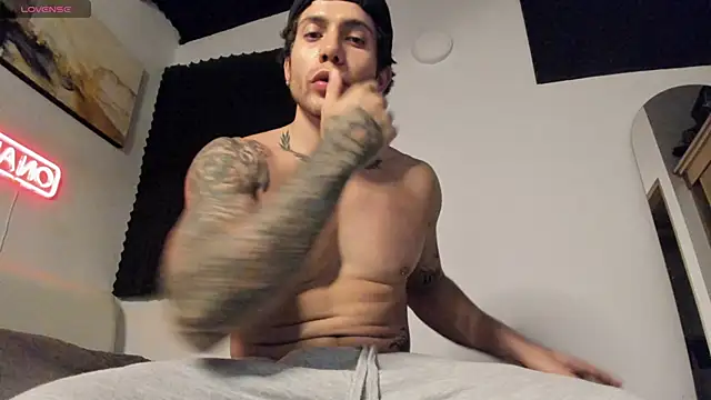 LucianSinclair online show from February 23, 3:41 am