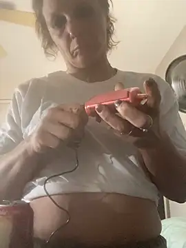 Snapshot of Everlyrose27 chatting on January 12, 10:54 pm Everlyrose27 online show from January 12, 10:54 pm