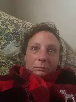 Snapshot of Everlyrose27 chatting on September 24, 5:19 pm Everlyrose27 online show from September 24, 5:19 pm