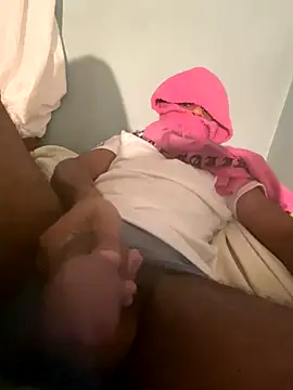 Snapshot of Nosleeptapoutvol1xxx chatting on October 28, 6:18 pm Nosleeptapoutvol1xxx online show from October 28, 6:18 pm