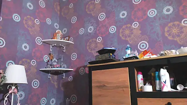 Snapshot of SquirtyAlice chatting on March 9, 8:21 pm SquirtyAlice online show from March 9, 8:21 pm