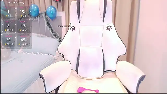 PimChanOK online show from December 19, 3:32 am