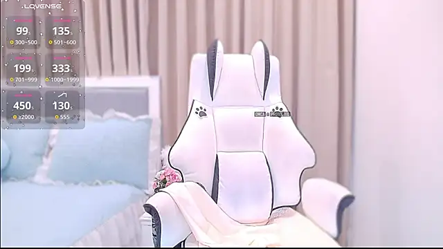 PimChanOK online show from March 28, 10:27 am