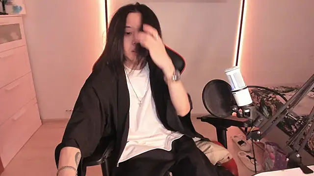 Snapshot of wexlee7 chatting on January 8, 12:27 am wexlee7 online show from January 8, 12:27 am