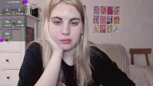 Snapshot of pawpaws chatting on March 2, 8:25 pm pawpaws online show from March 2, 8:25 pm