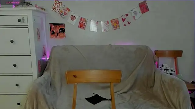Snapshot of pawpaws chatting on May 14, 8:33 am pawpaws online show from May 14, 8:33 am